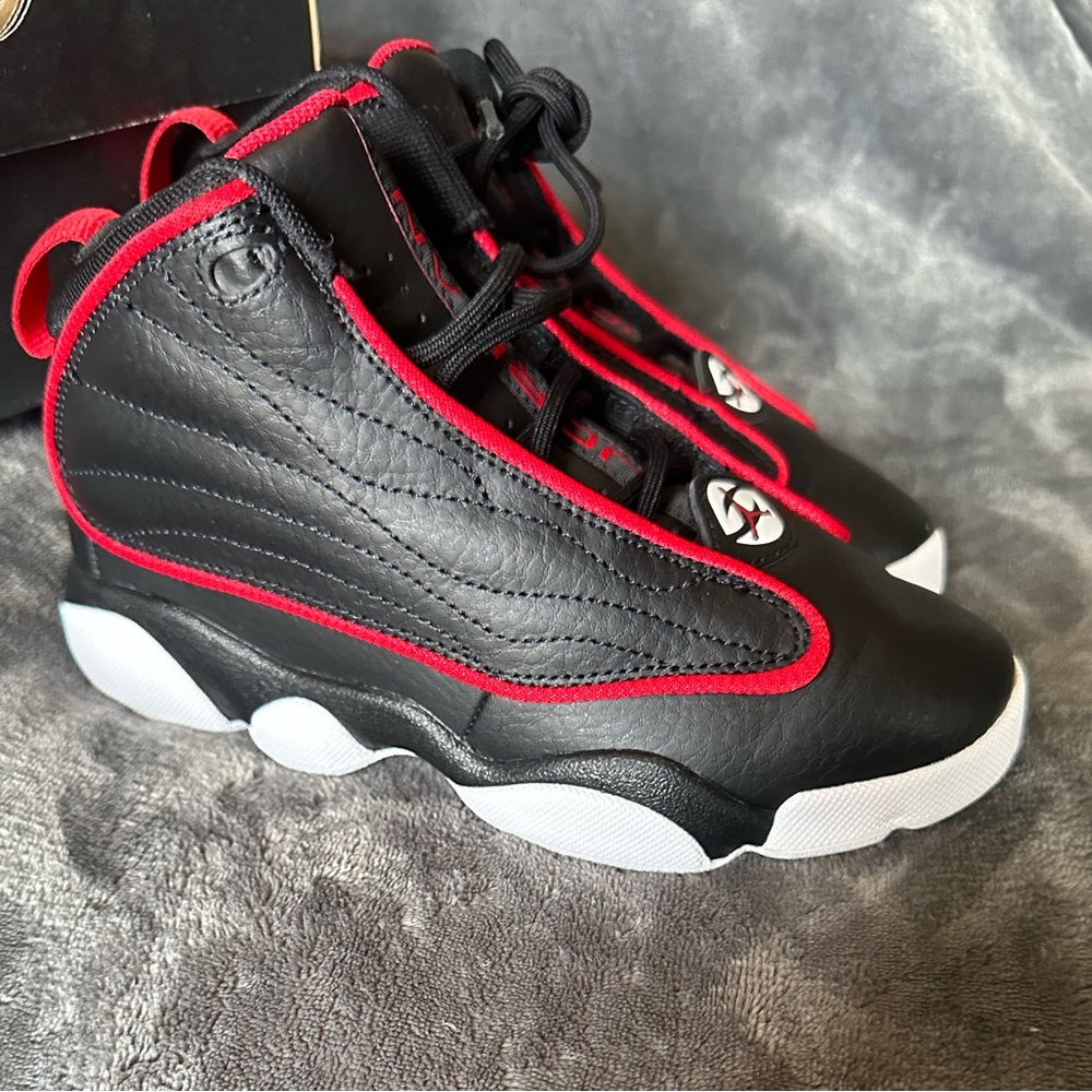 Kids Jordan ProStrong sneakers